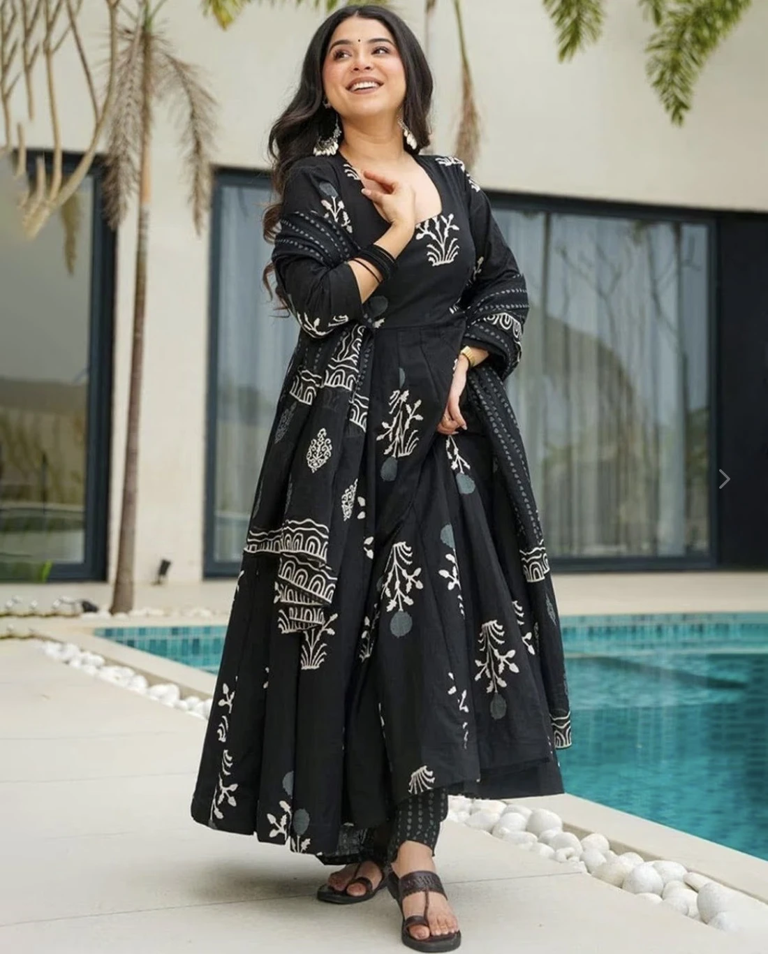 Janasya Women's Black Rayon Kurta With Dupatta - Image 6
