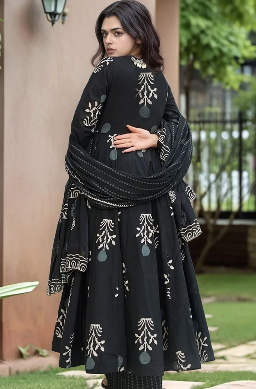 Janasya Women's Black Rayon Kurta With Dupatta - Image 7